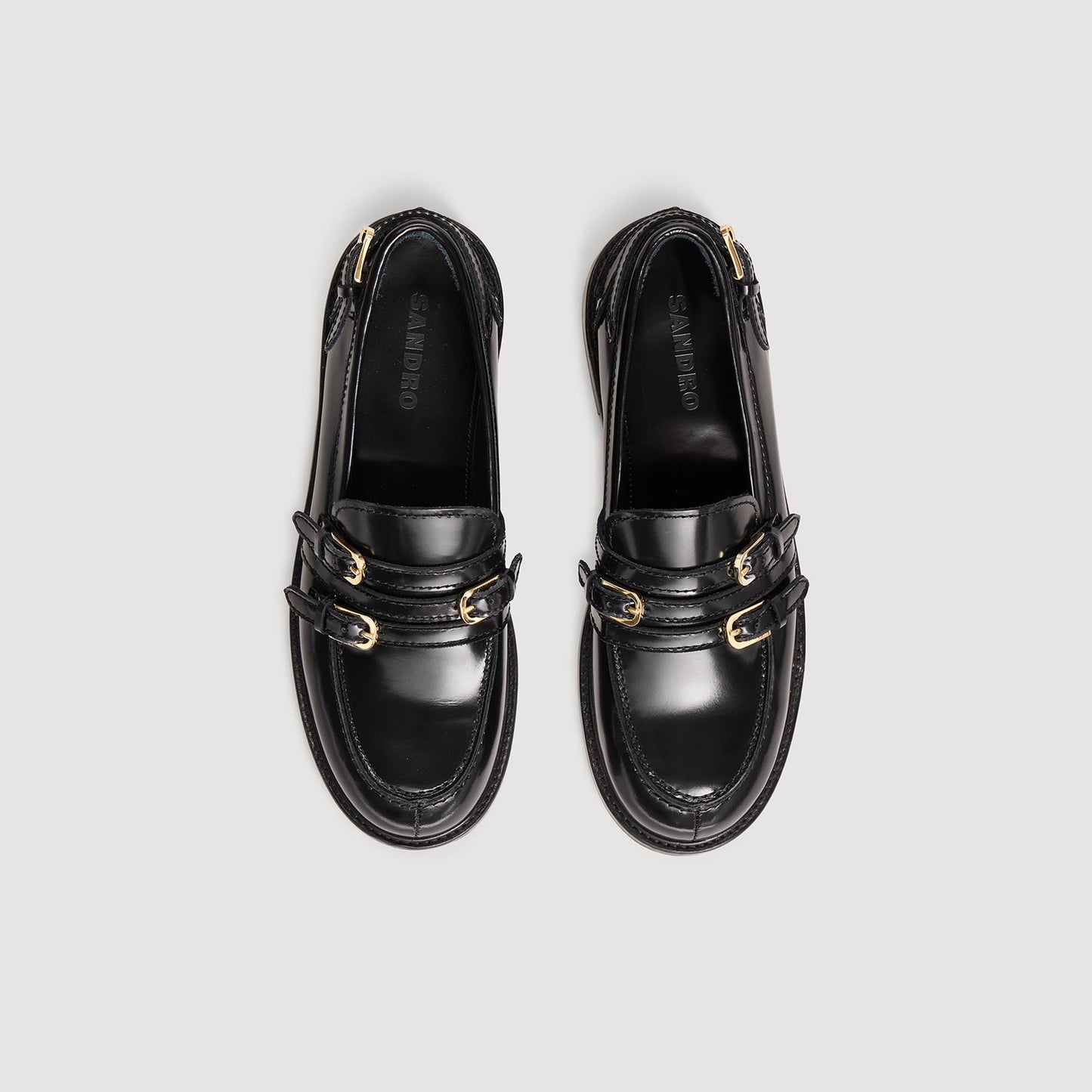 Mocasines con hebillas