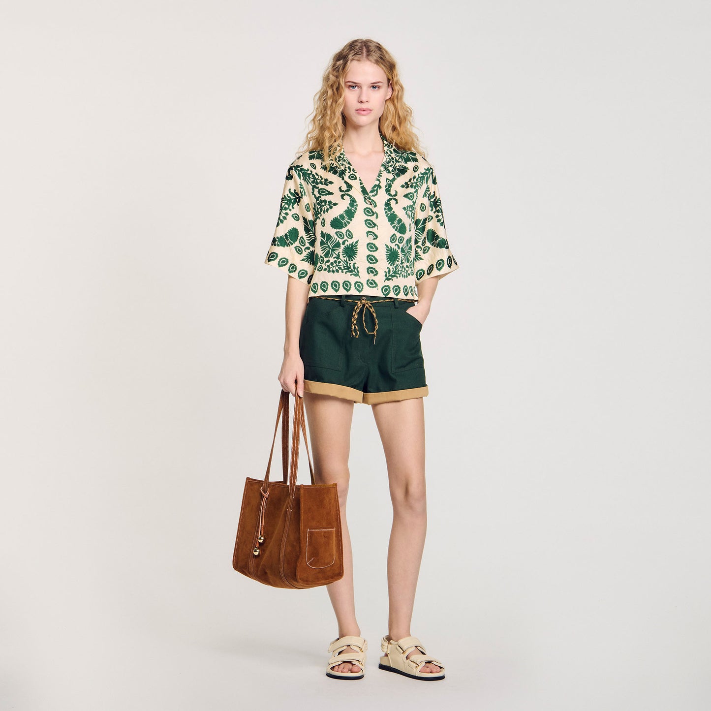 Camisa con estampado floral