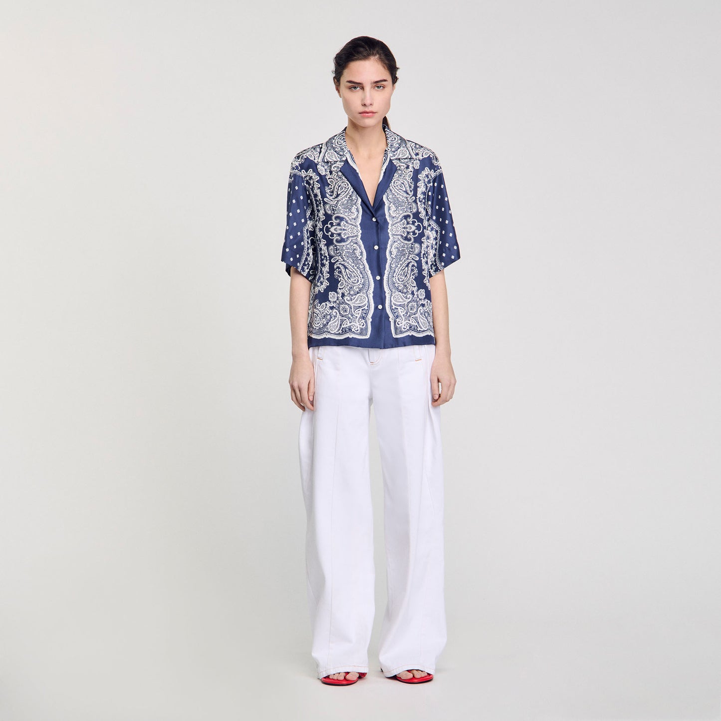 Camisa con estampado de bandana