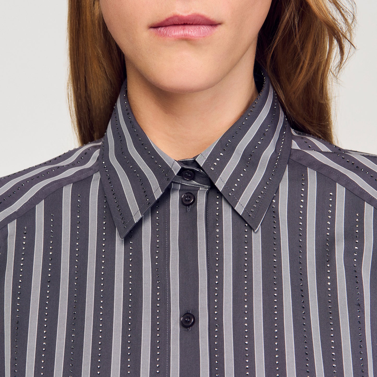 Camisa oversize de rayas con strass