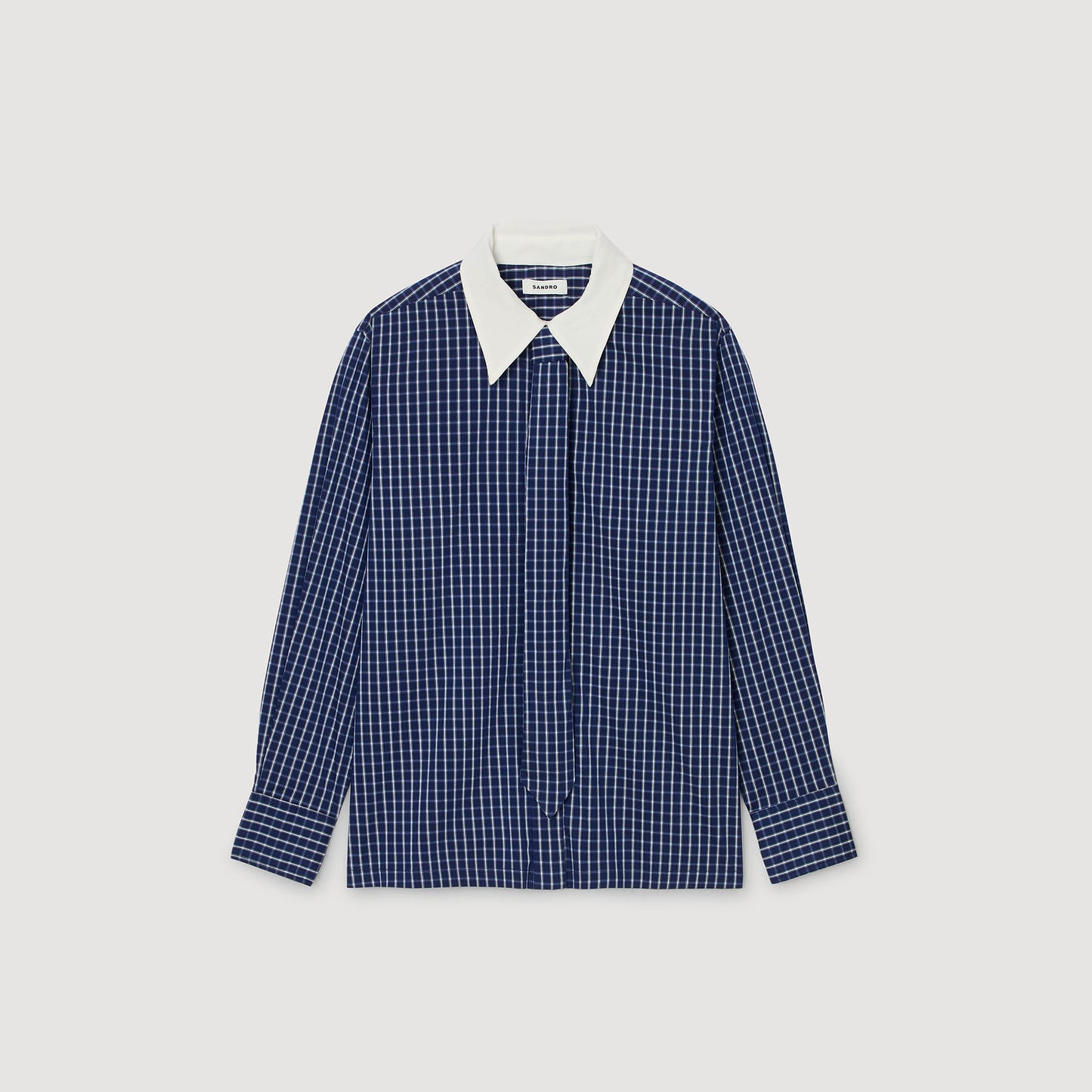 Camisa a cuadros y corbata