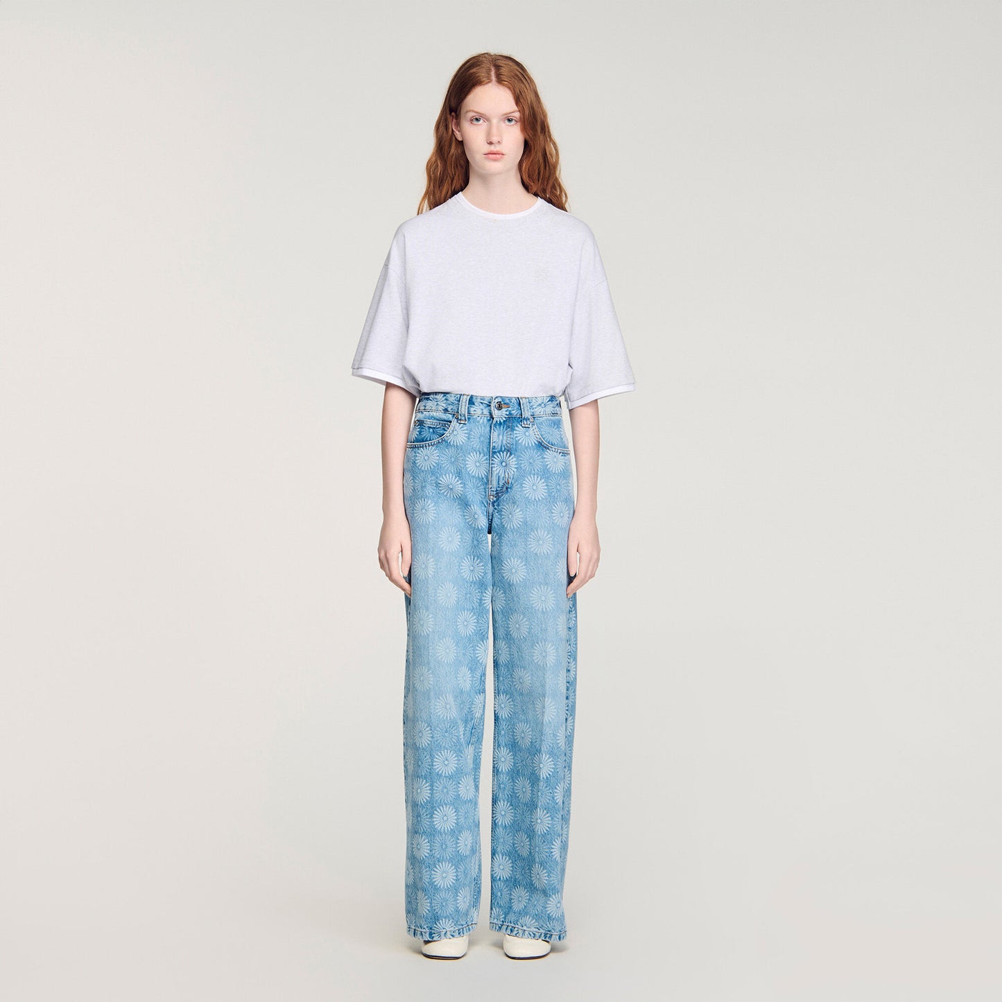 Vaquero ancho con estampado floral