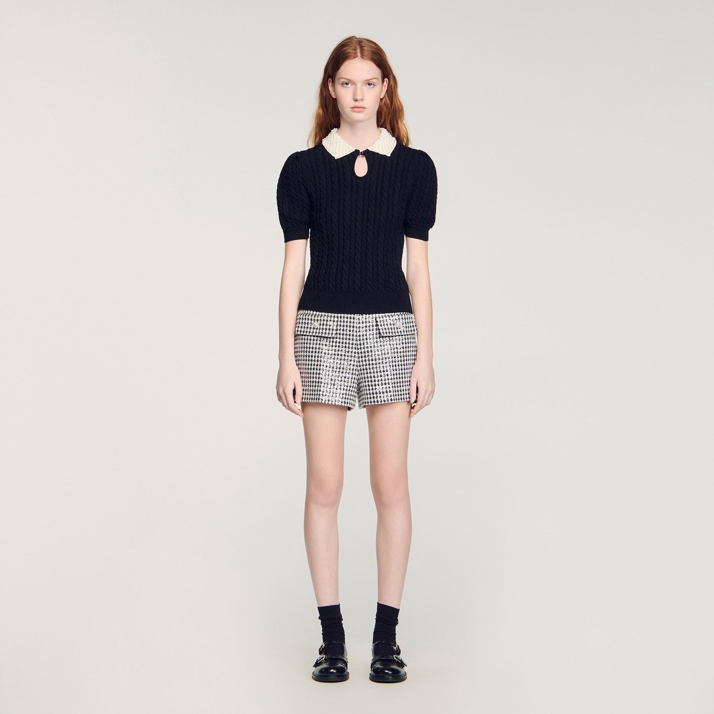 Jersey trenzado, cuello de perlas