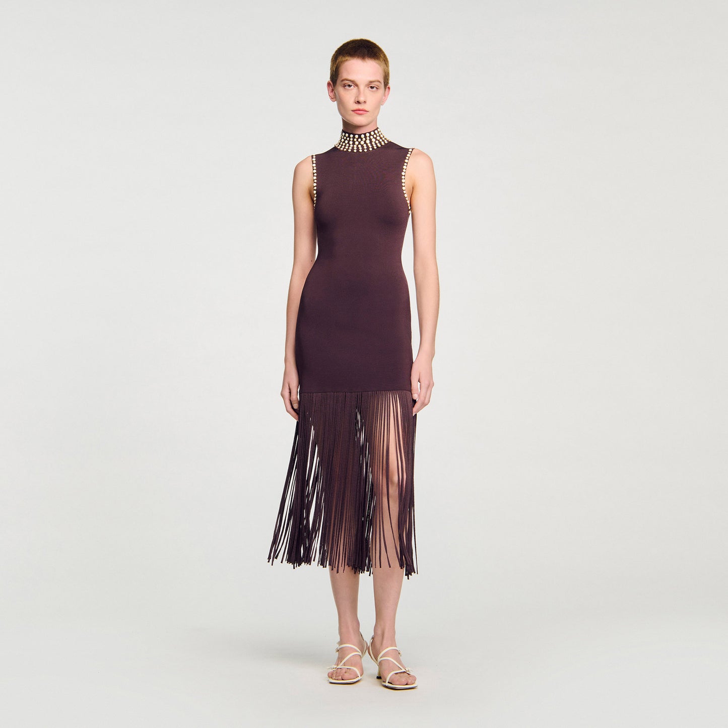 Vestido largo de punto con flecos