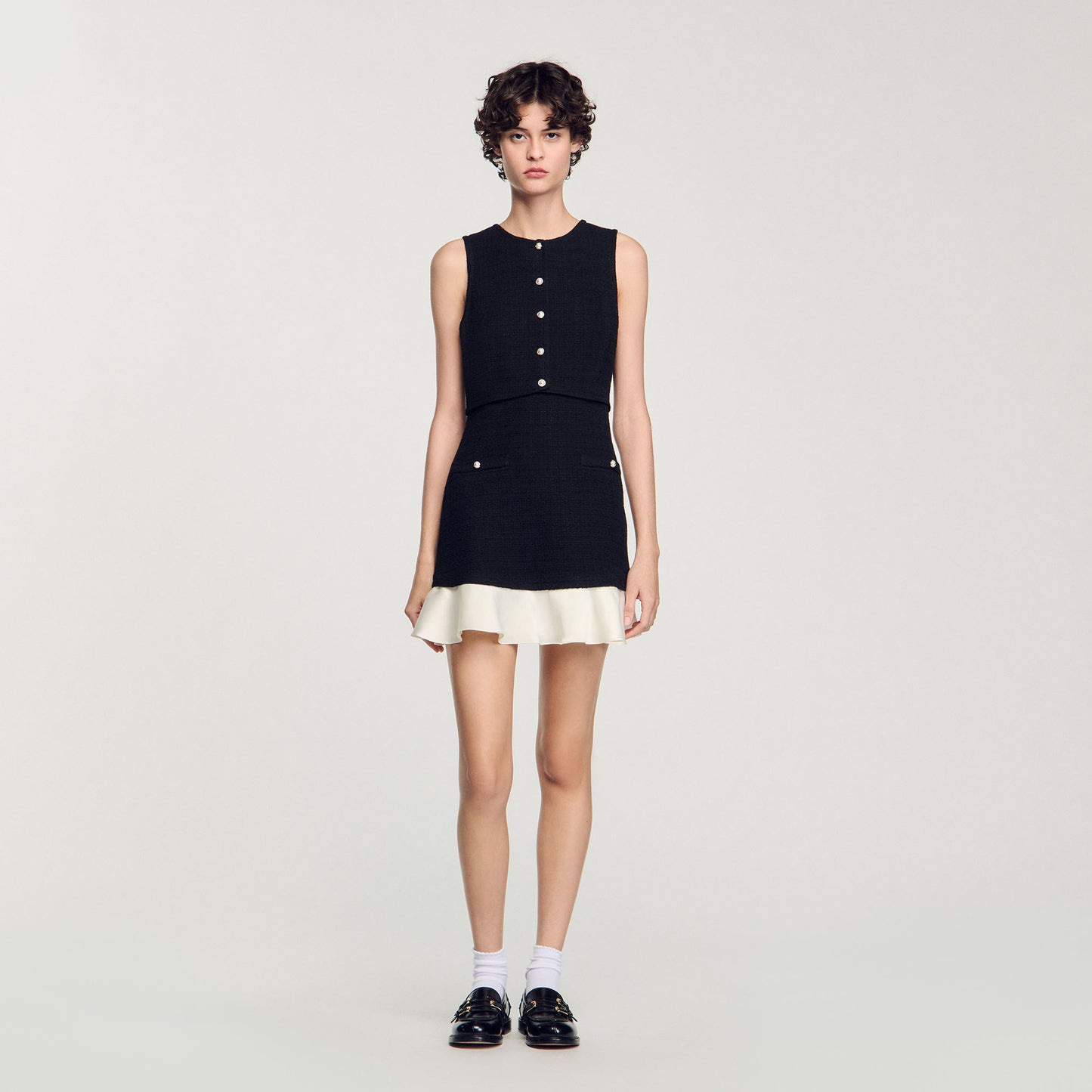 Vestido corto de tweed bicolor