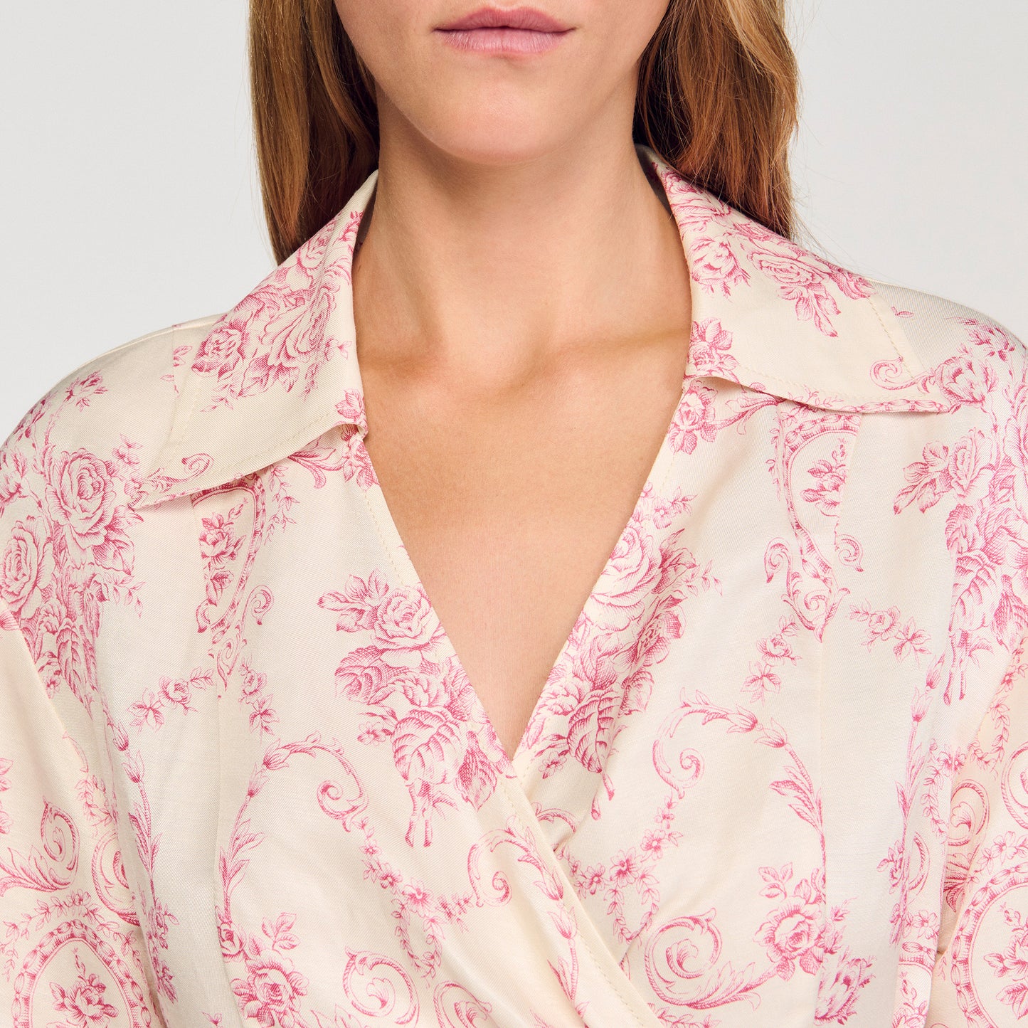 Vestido corto con estampado floral