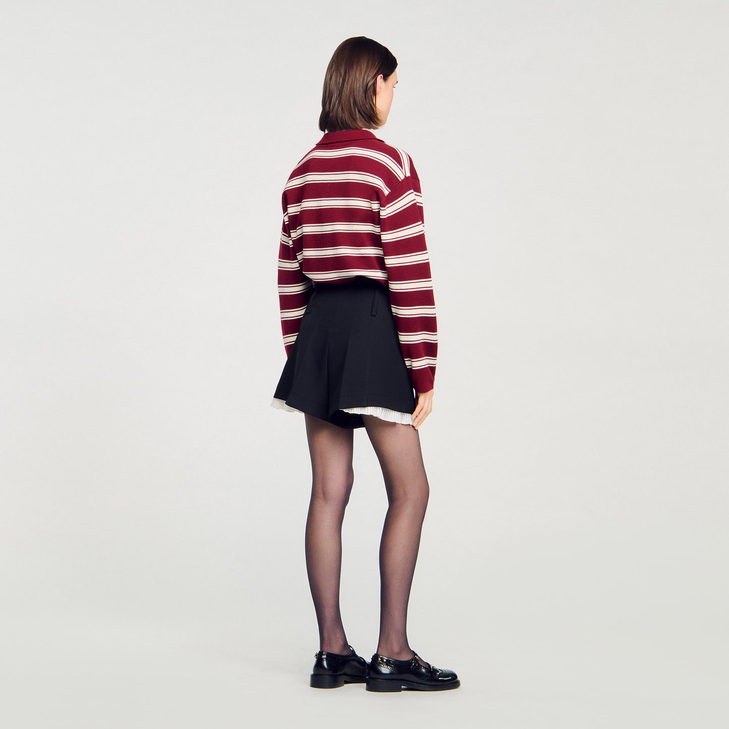 Short de traje con volante