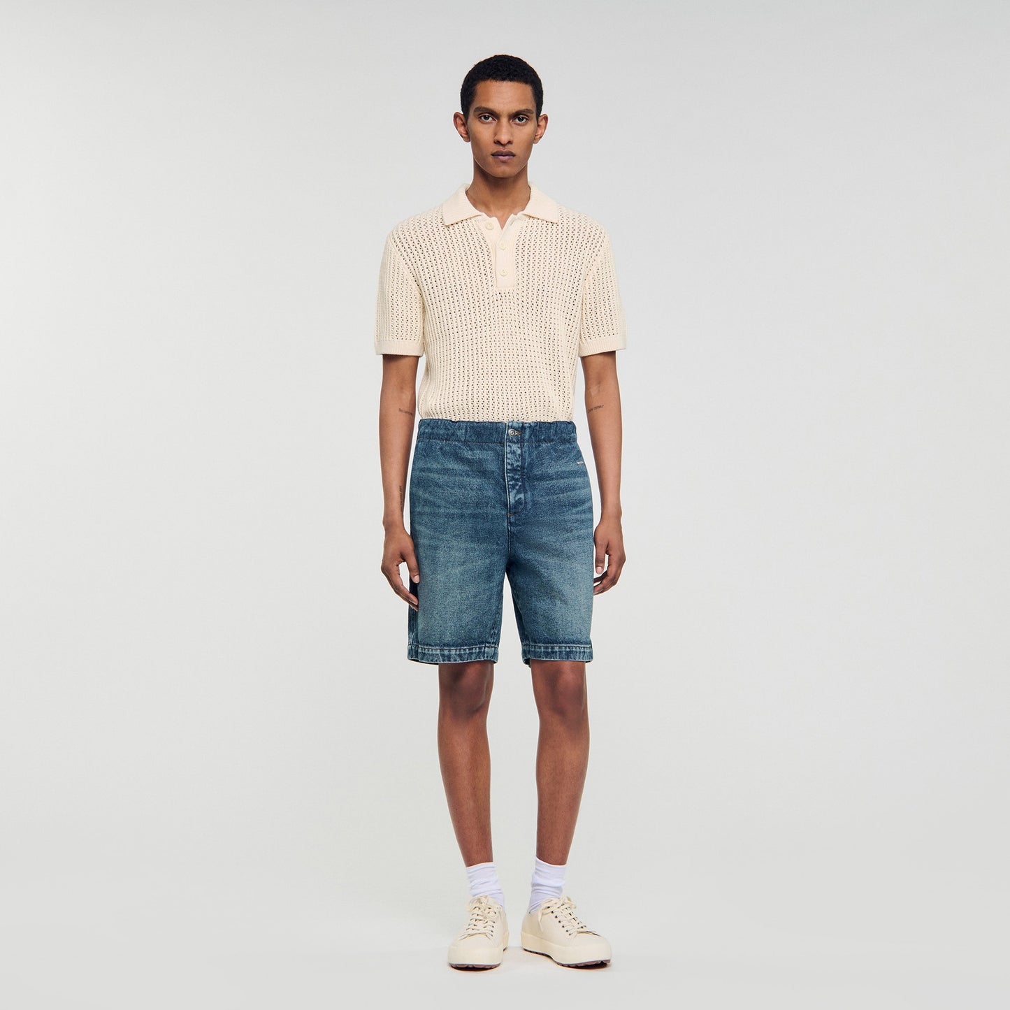 Pantalón corto de denim elástico