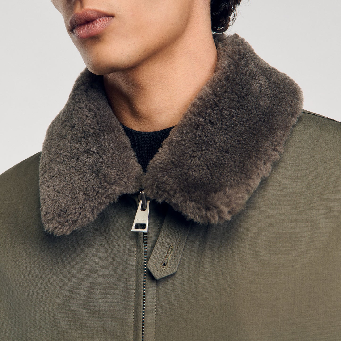 Cazadora con cuello de pelo