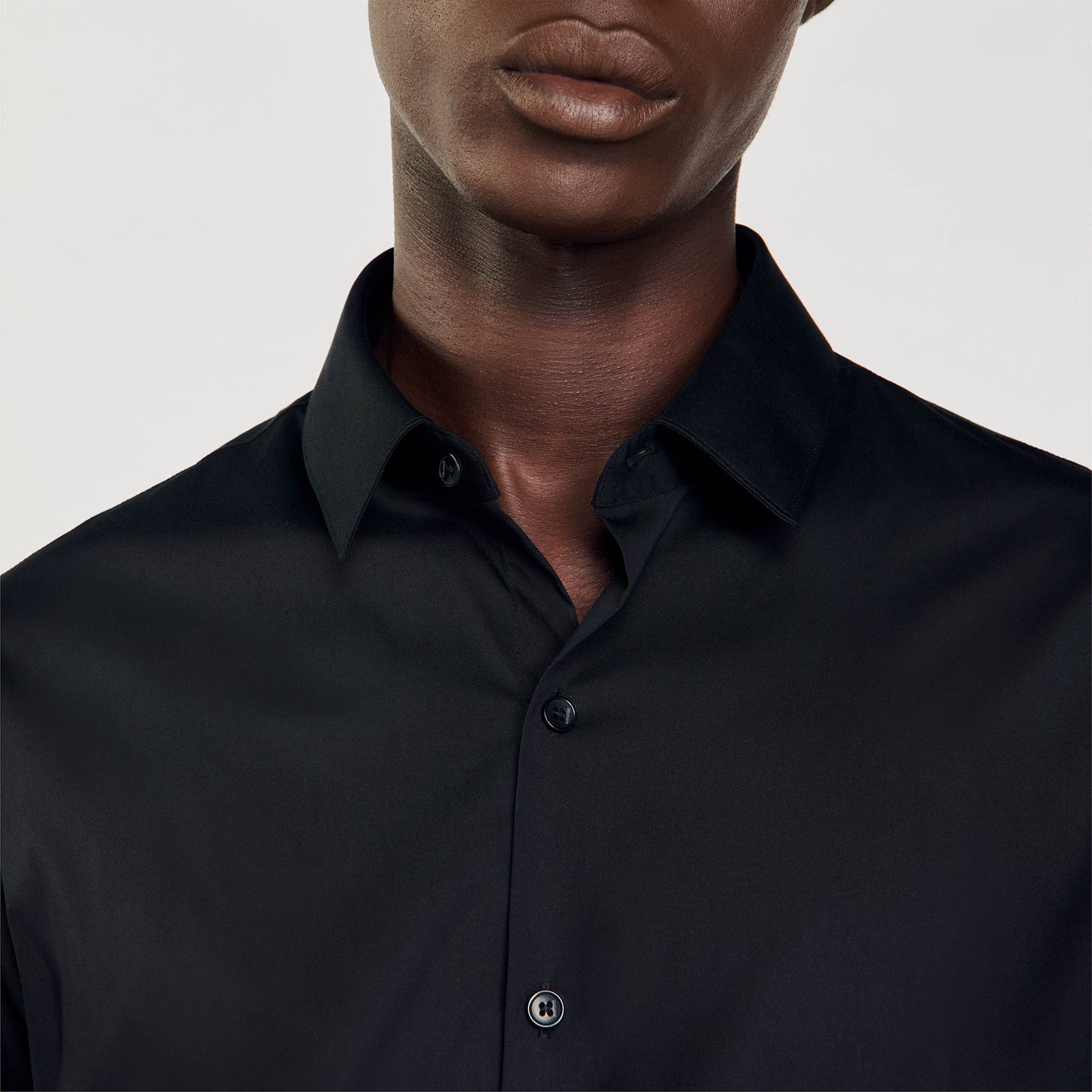 Camisa ajustada de algodón stretch