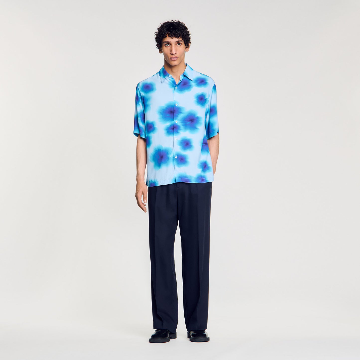 Camisa con estampado floral