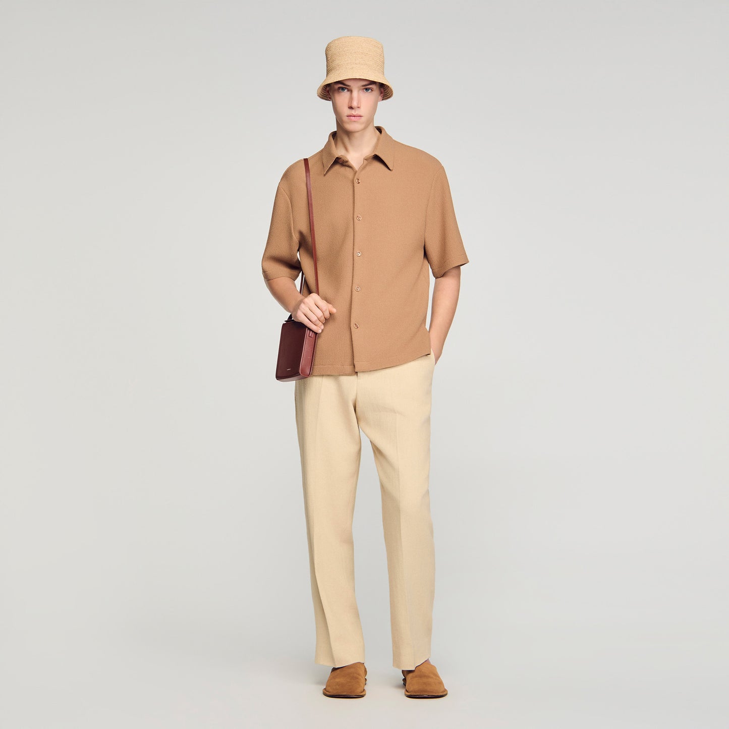 Camisa con textura, cuello italiano