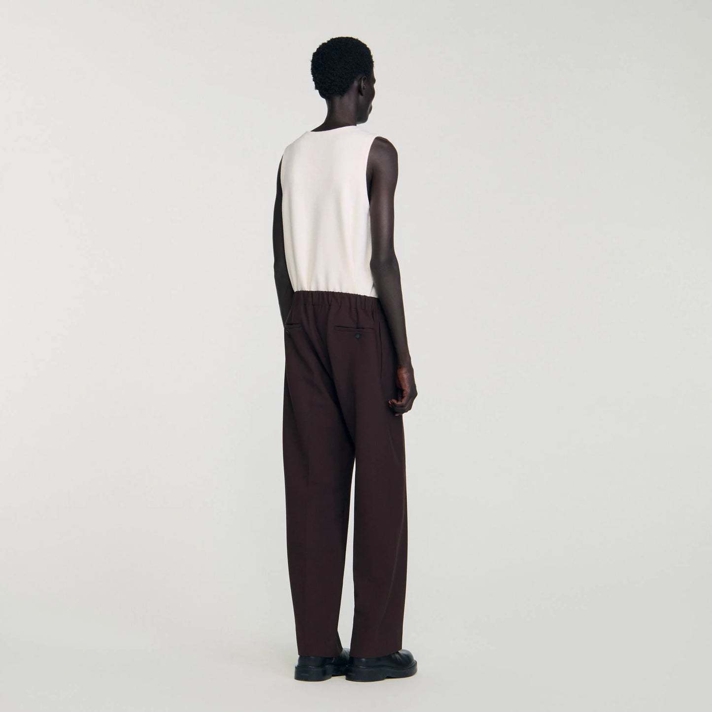 Pantalón ancho