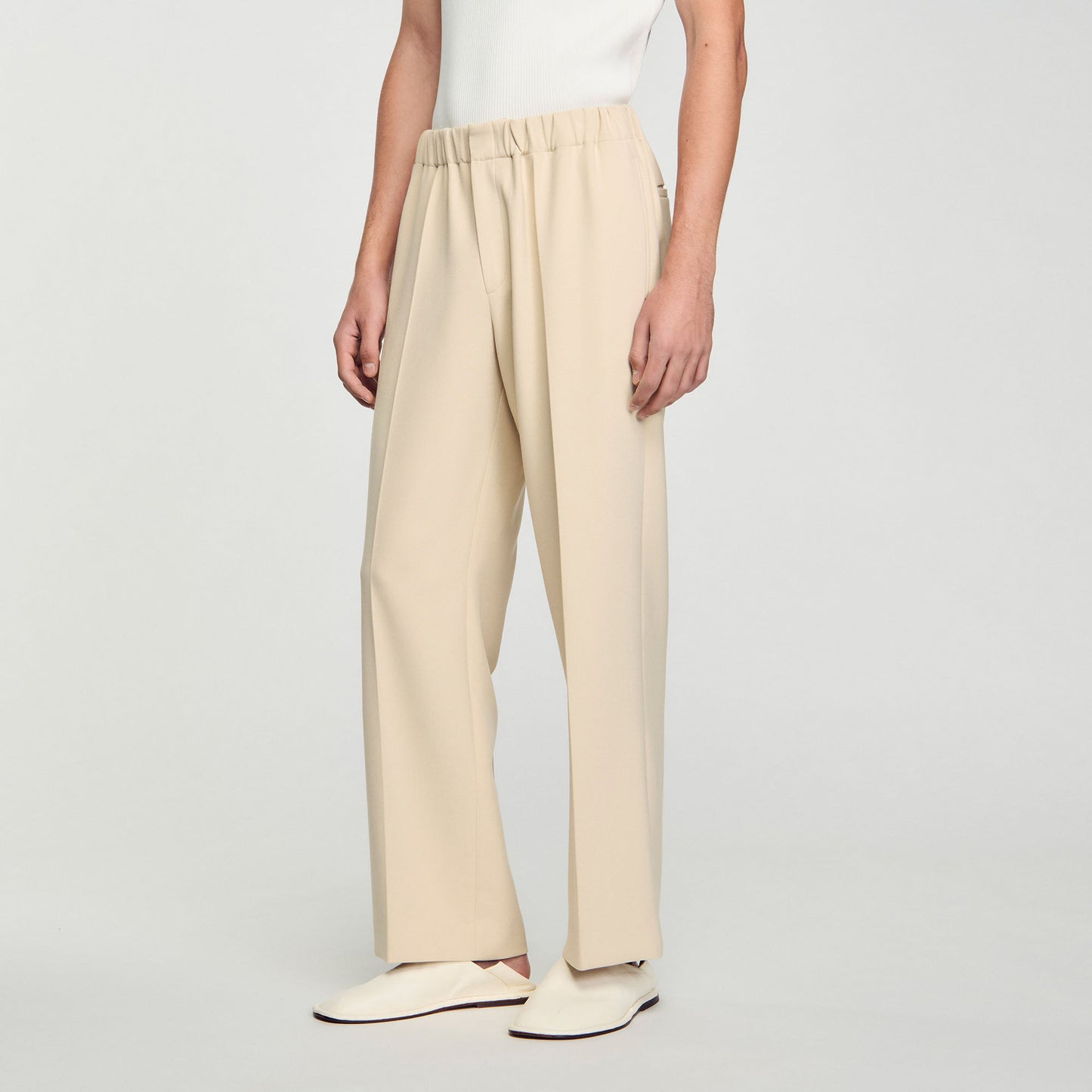 Pantalón ancho