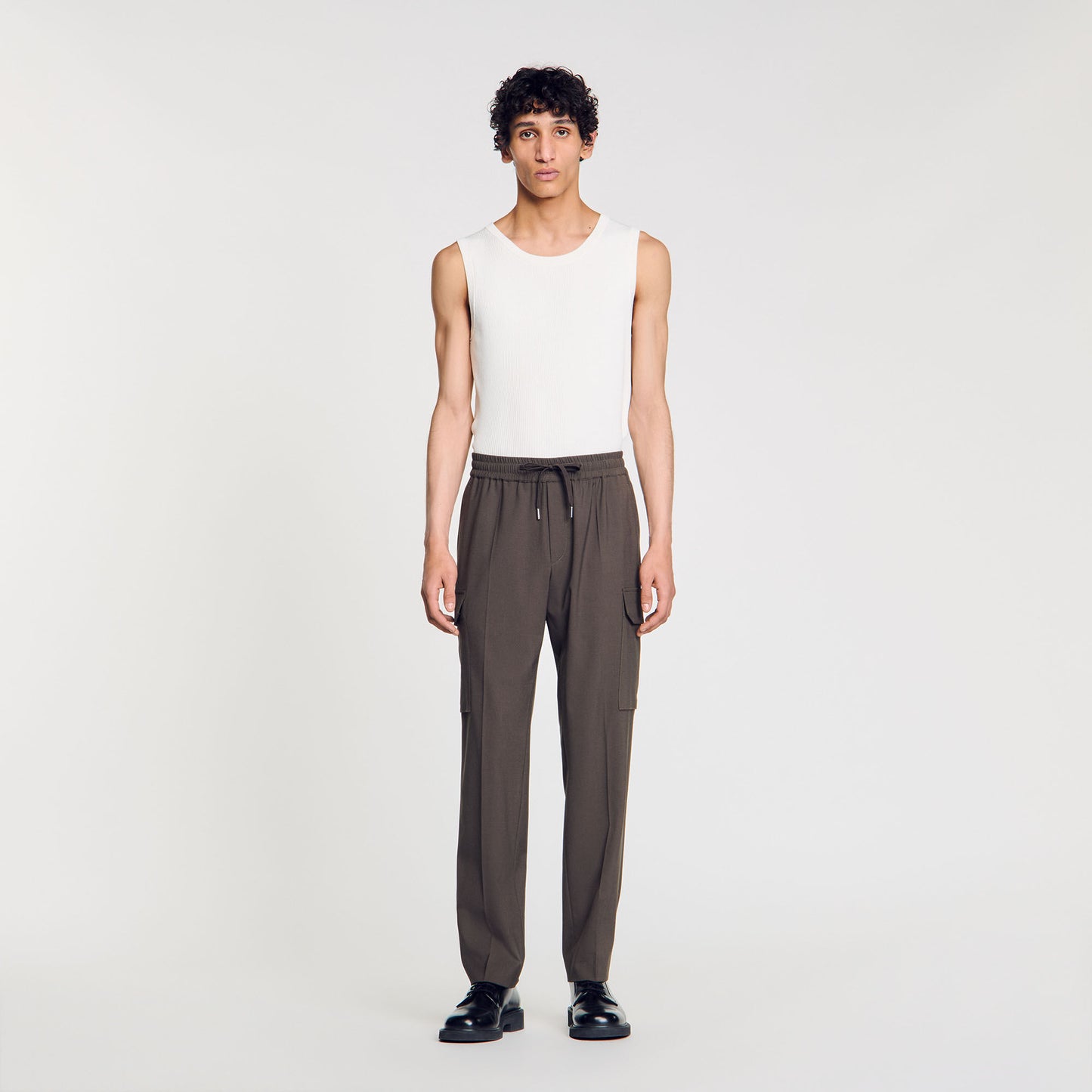 Pantalón cargo elástico