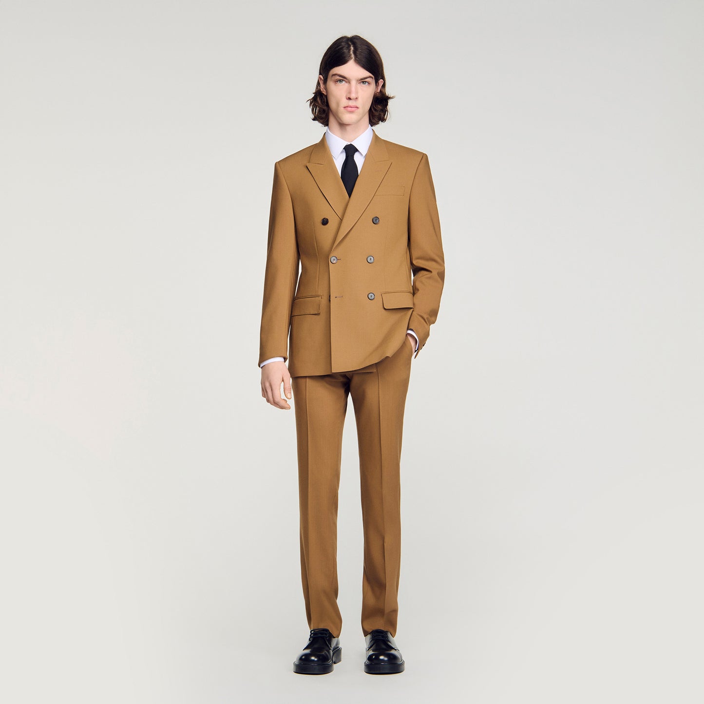 Chaqueta de traje cruzada de lana