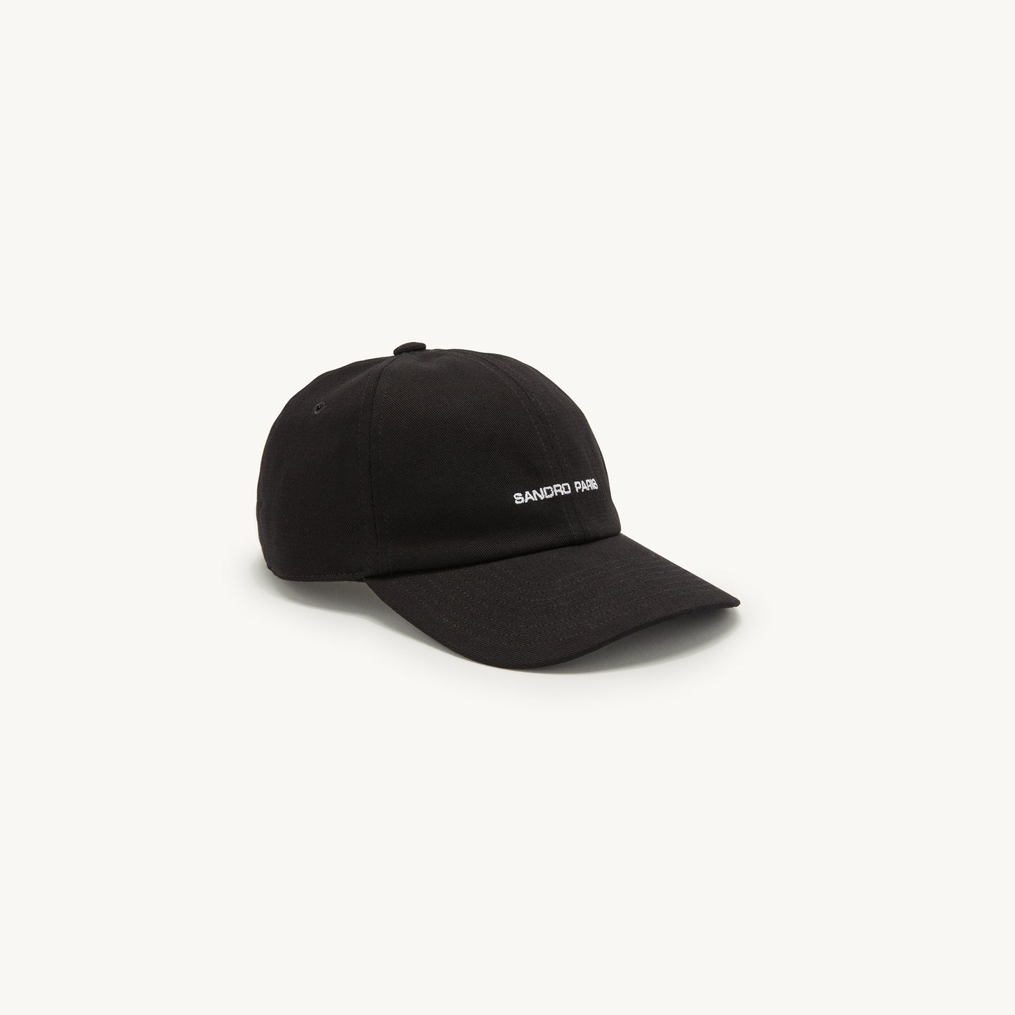 Gorra con logotipo bordado