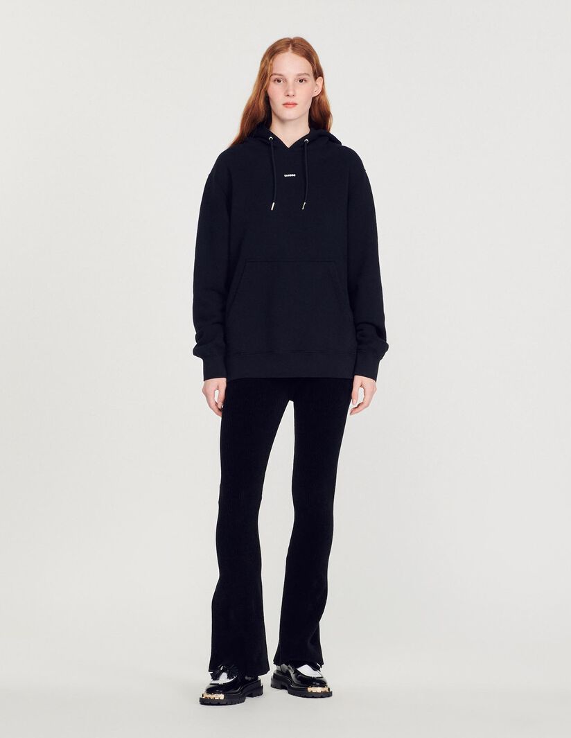 Sudadera con capucha bordada