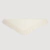 Fular triangular de lana con flecos