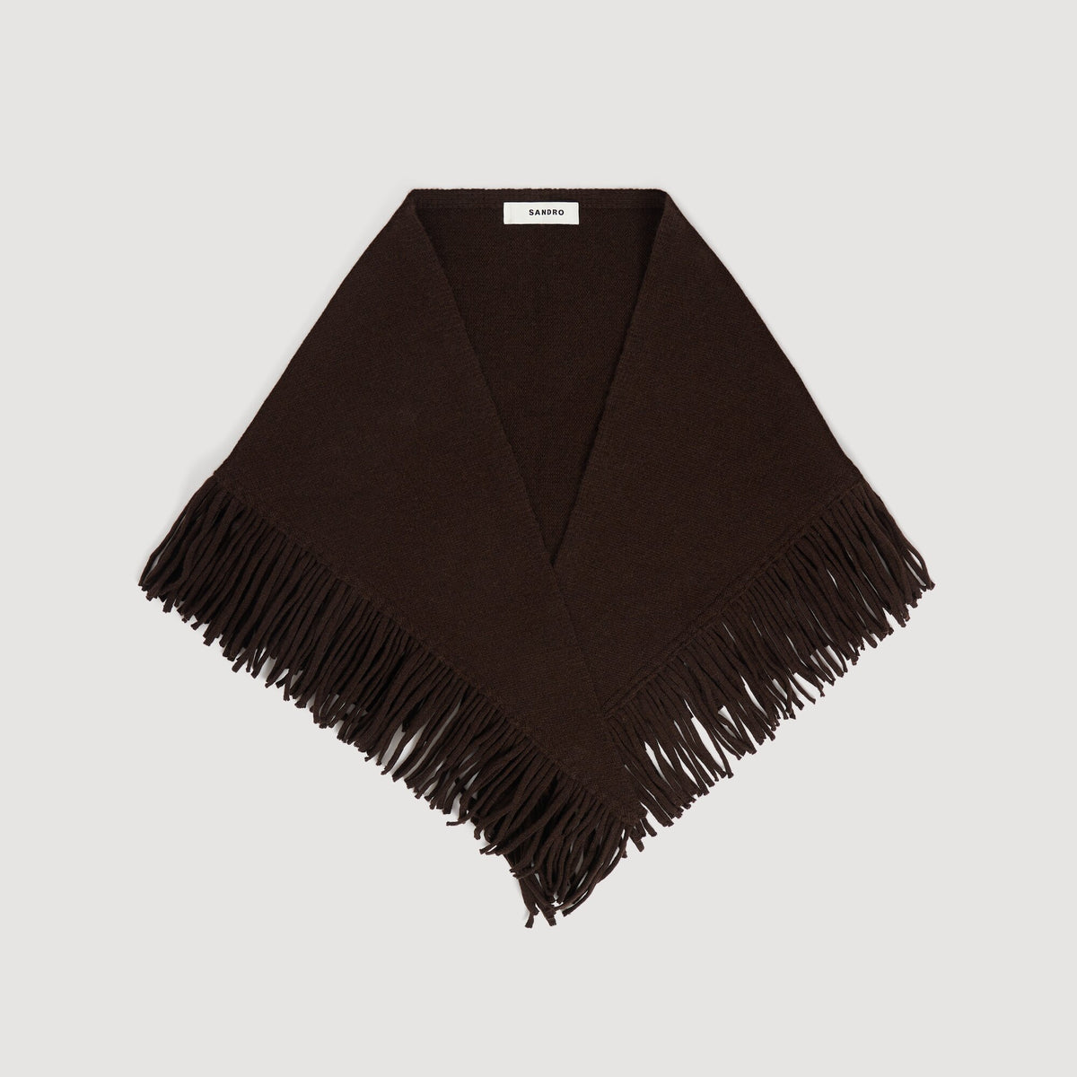 Fular triangular de lana con flecos