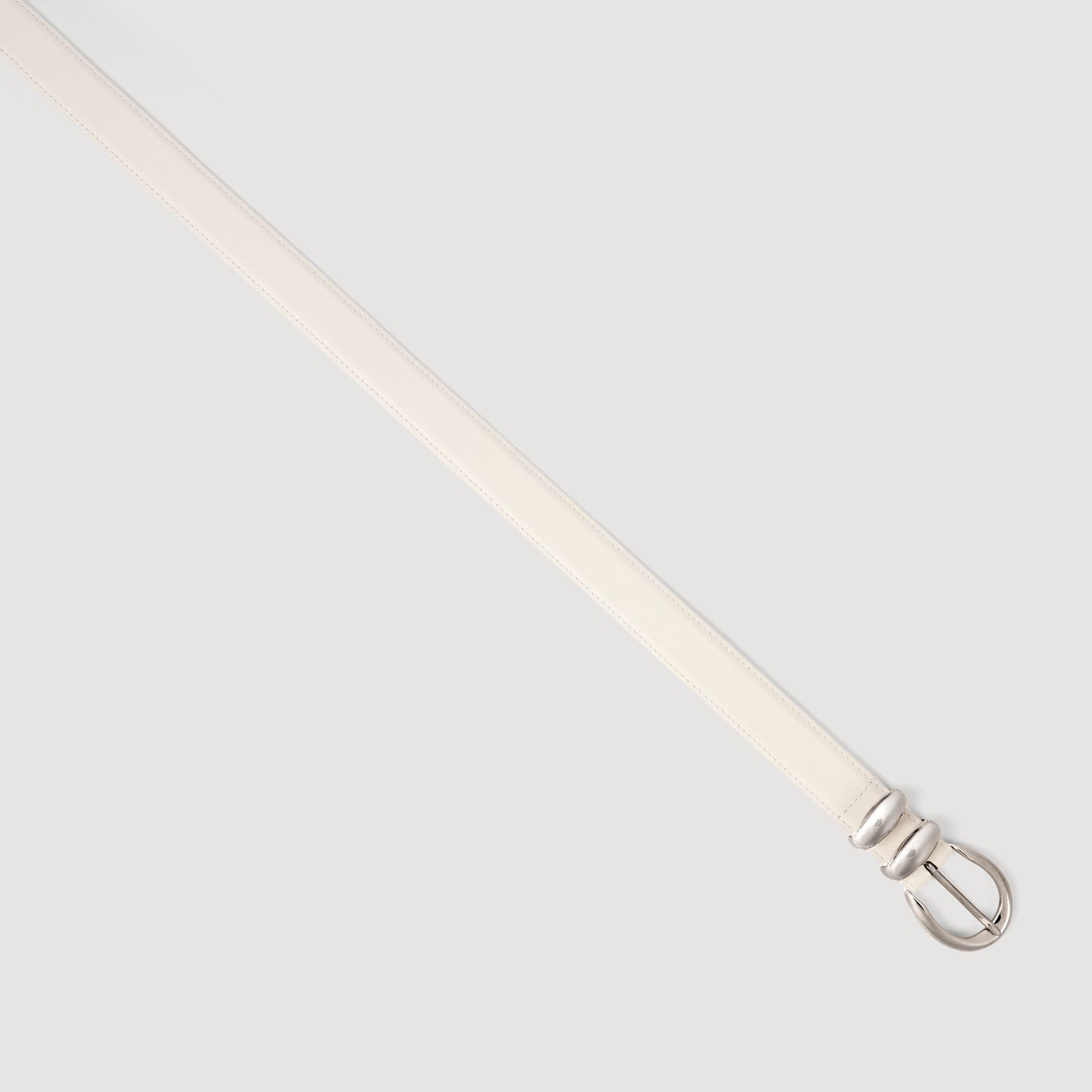 Cinturón de piel hebilla metálica
