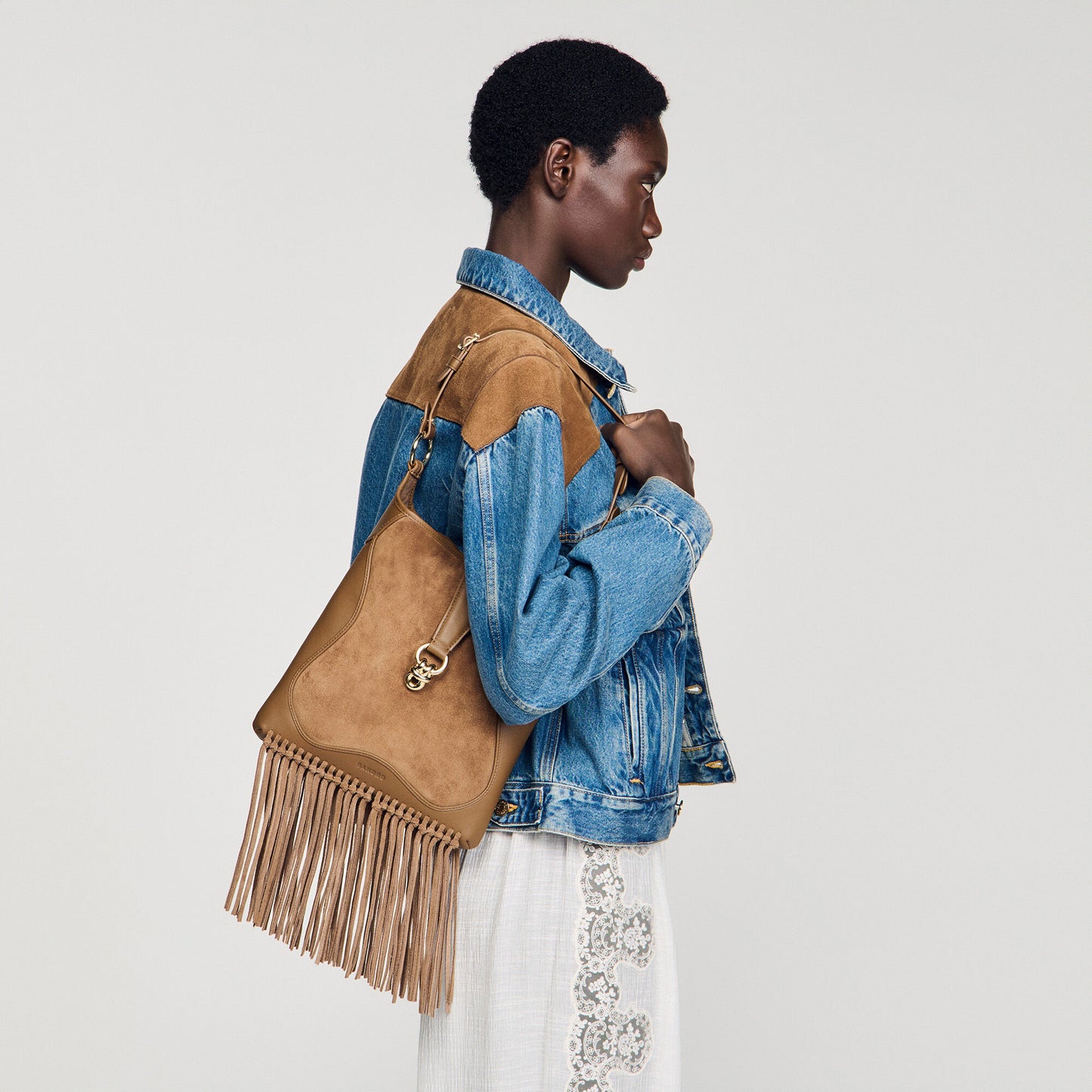 Bolso de cuero y ante con flecos