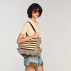 Bolso de ganchillo a rayas