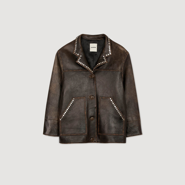 Cazadora oversize de cuero tachuela