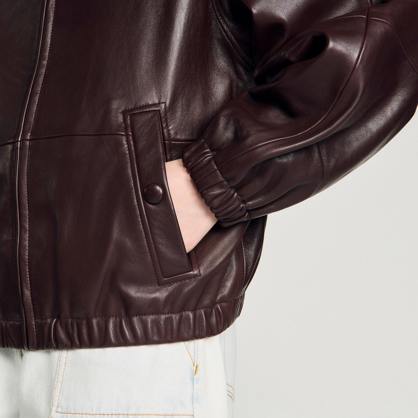 Cazadora de cuero oversize con zip