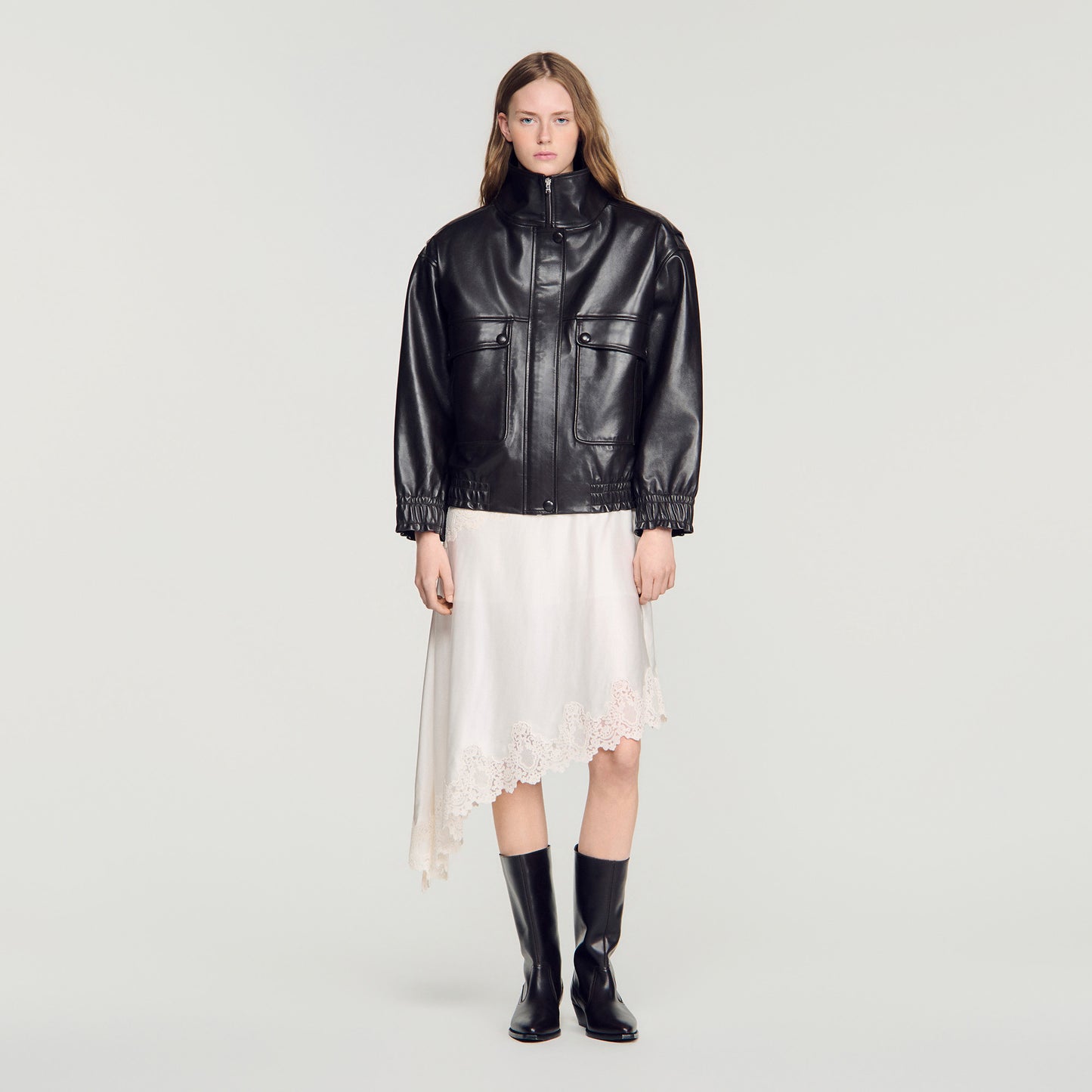 Cazadora piel oversize cuello alto