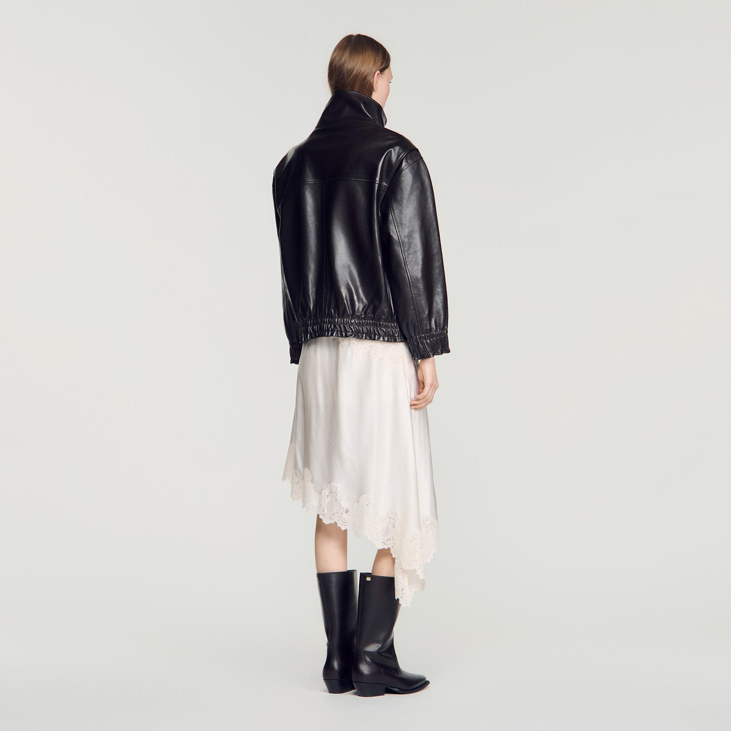 Cazadora piel oversize cuello alto