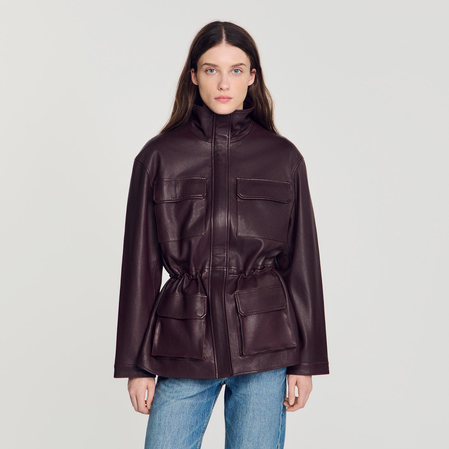 Cazadora oversize cuello de cuero