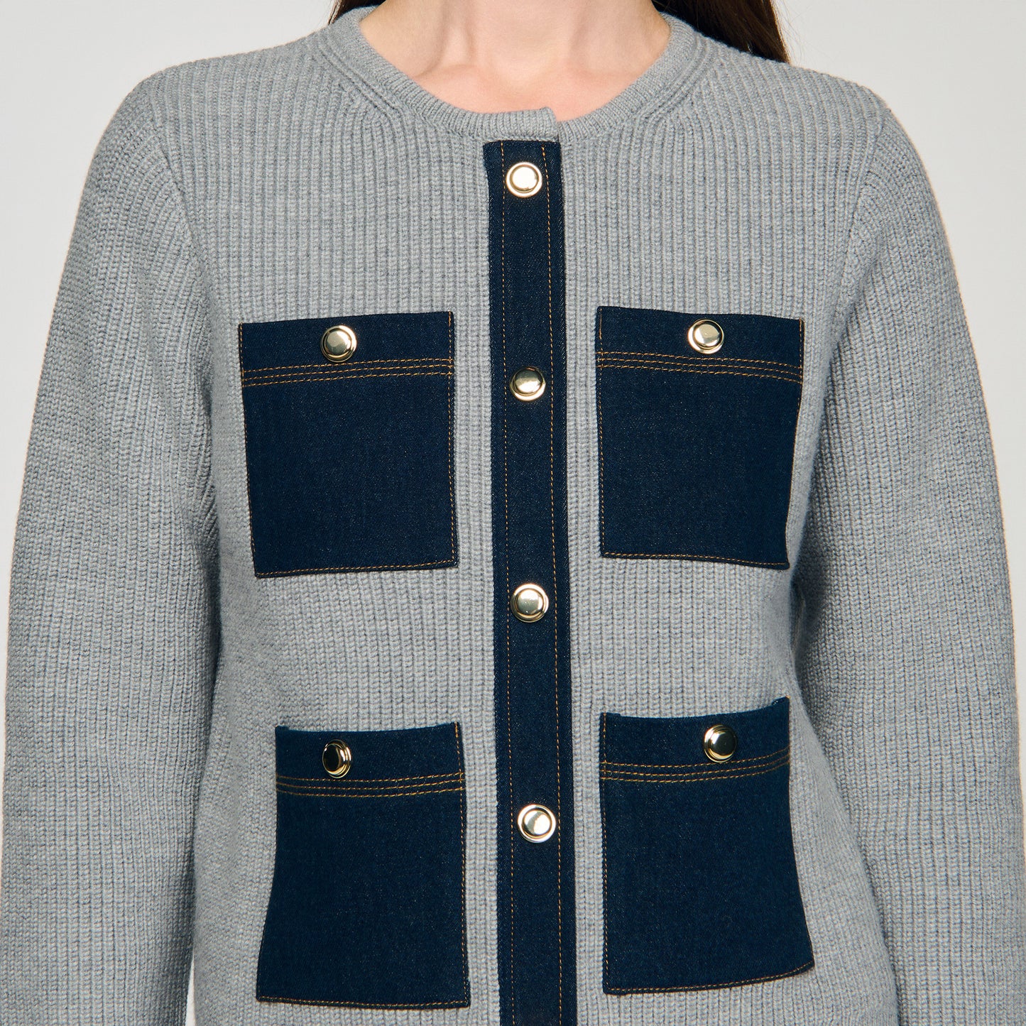 Cárdigan con detalles denim