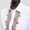 Camisa con plastrón de encaje