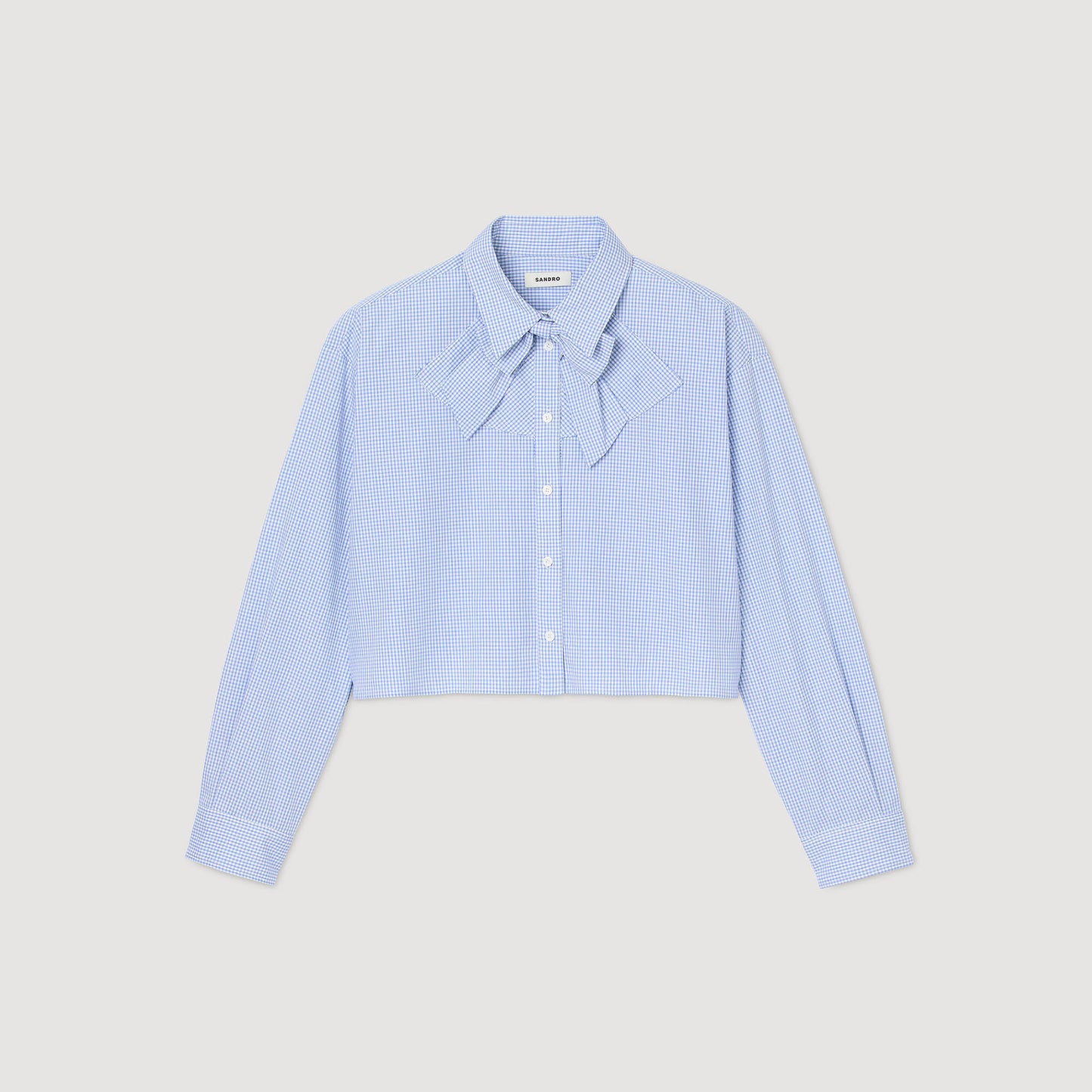 Camisa con lazo en el cuello