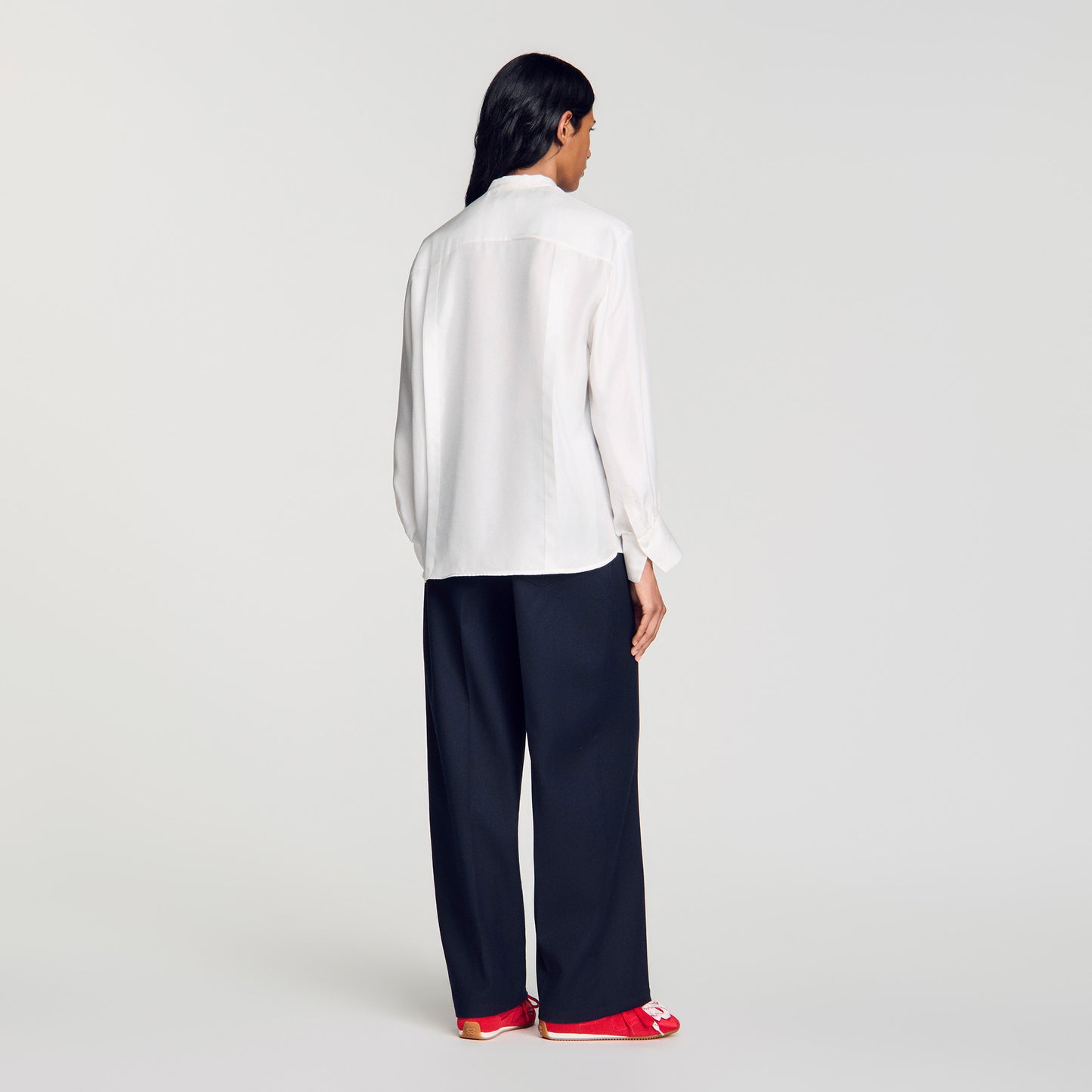 Camisa de seda con lavallière