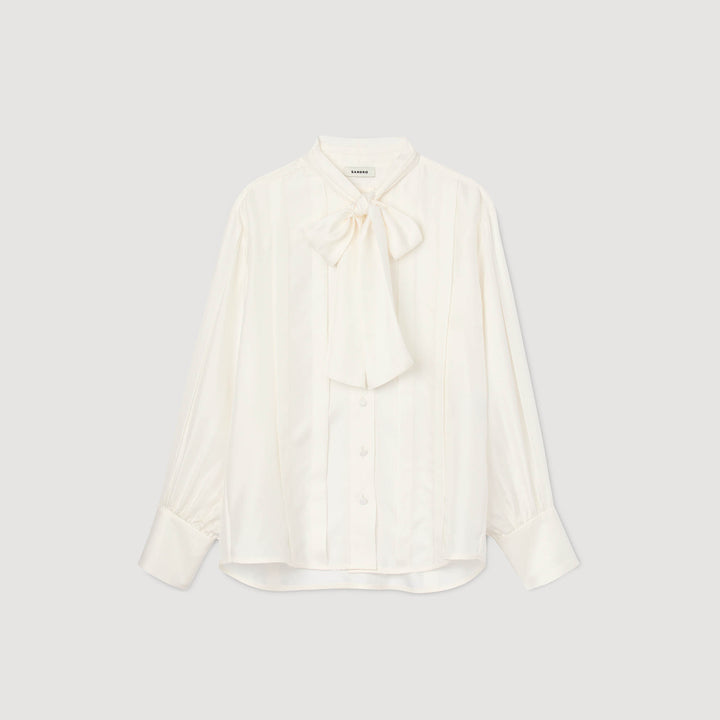 Camisa de seda con lavallière