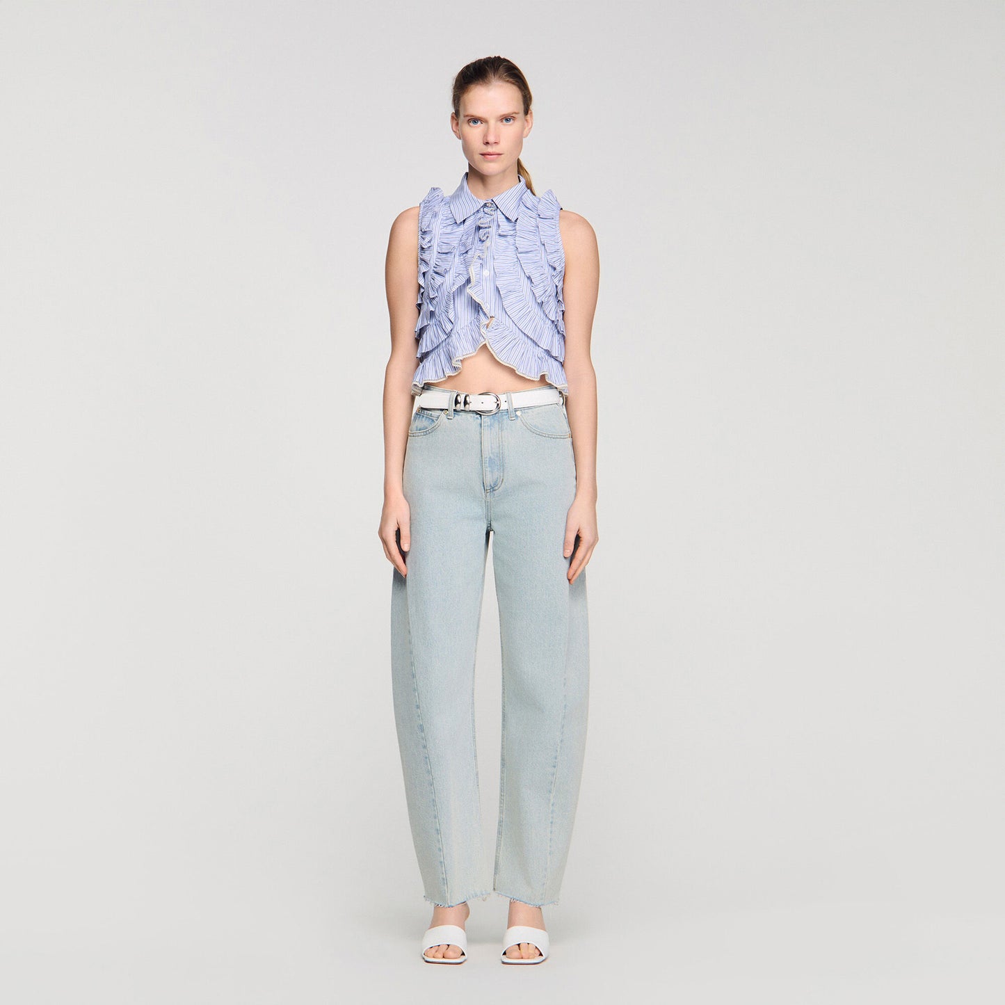 Camisa a rayas con volantes