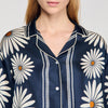 Camisa de seda con flores
