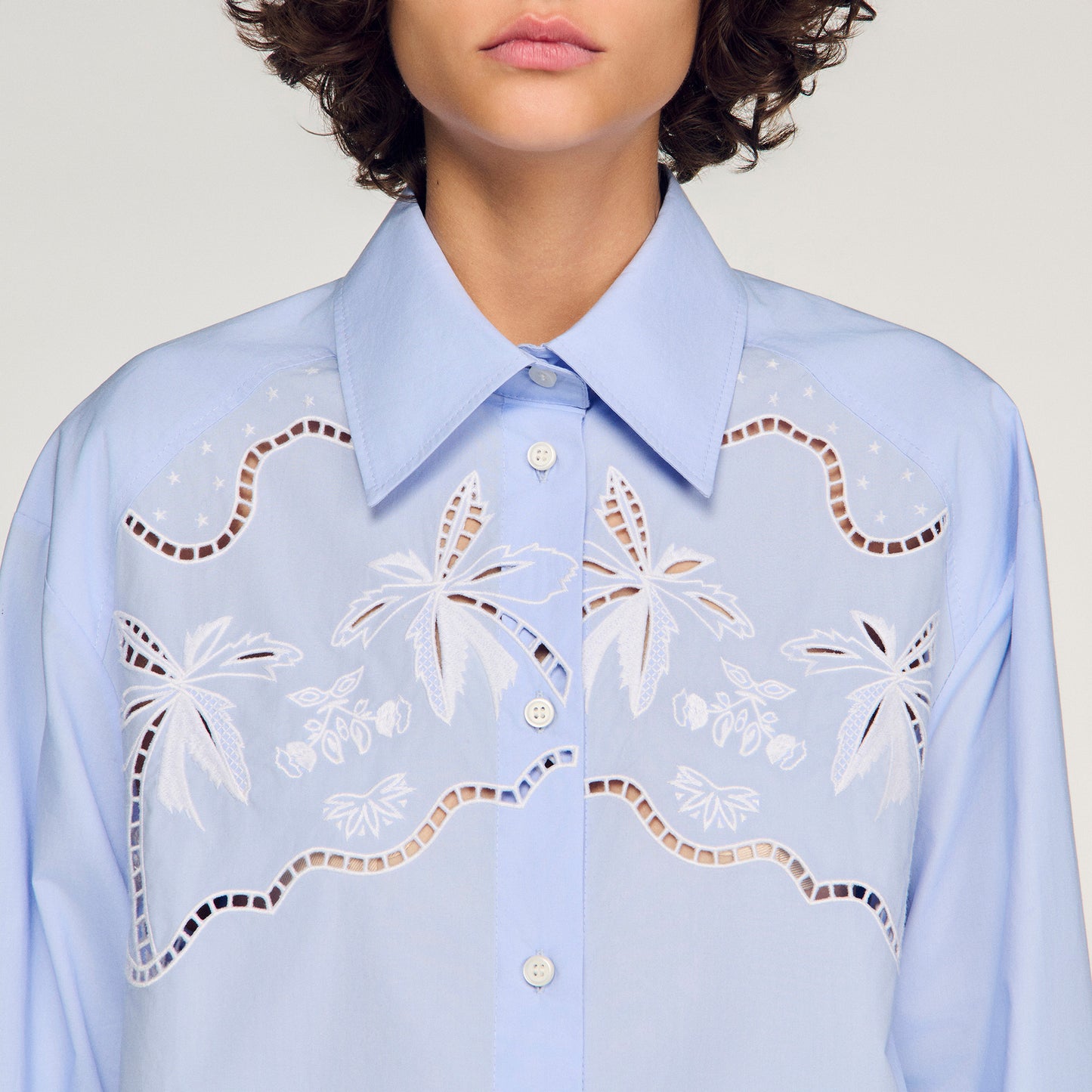 Camisa de algodón bordada