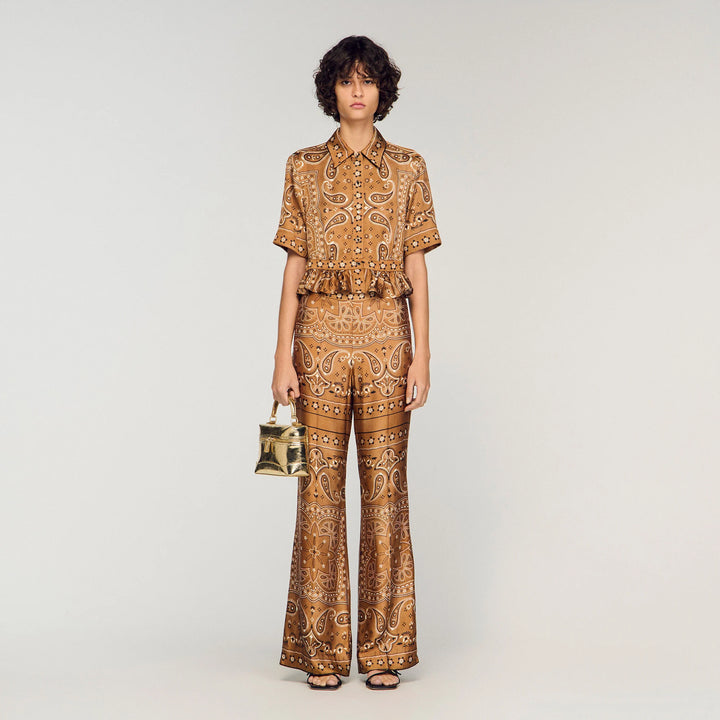 Camisa corta con estampado bandana