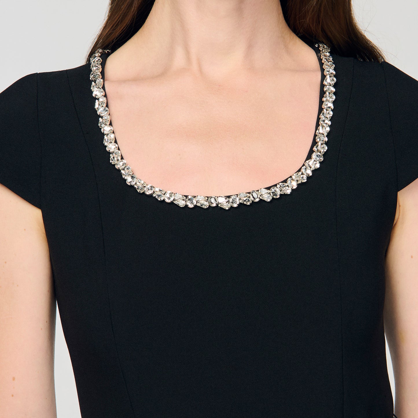 Combipantalón con cuello adornado