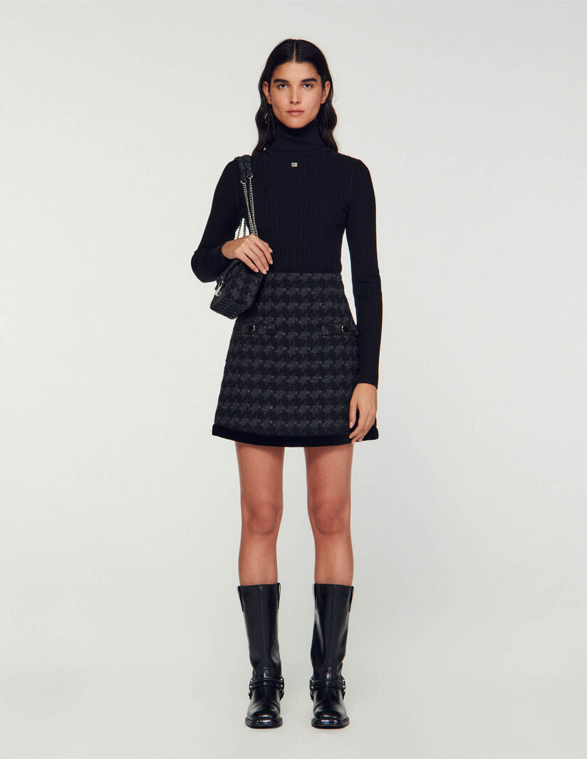 Falda corta de tweed pata de gallo