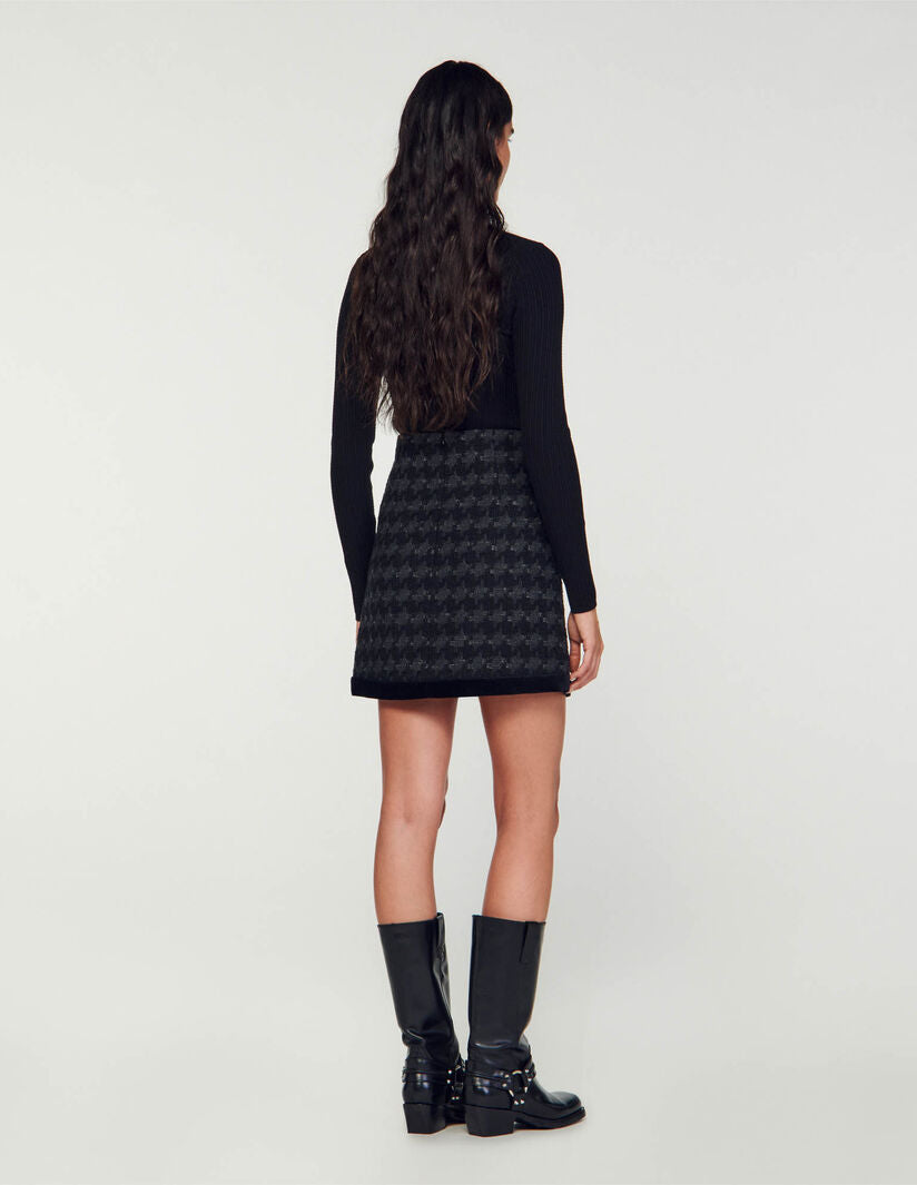 Falda corta de tweed pata de gallo