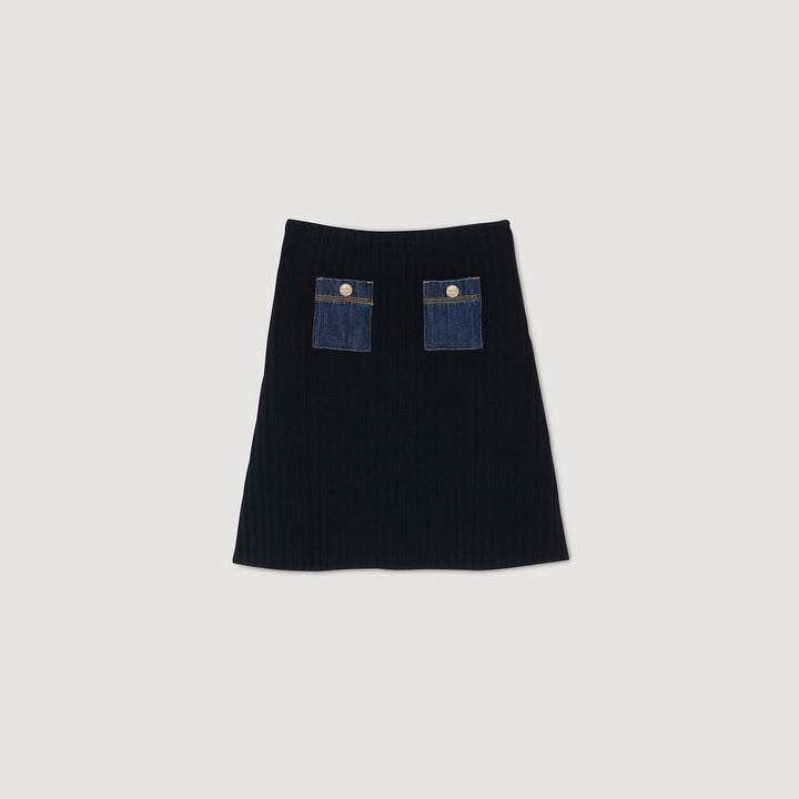 Falda corta de punto y denim
