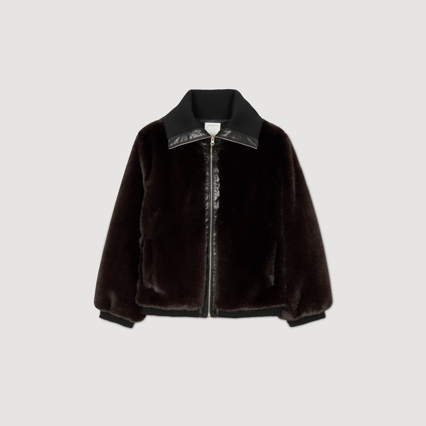 Abrigo corto de pelo sintético