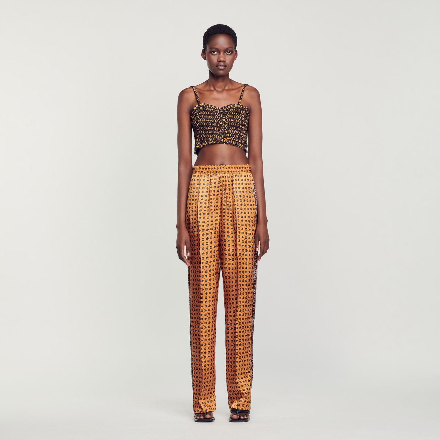 Pantalón satinado estampado