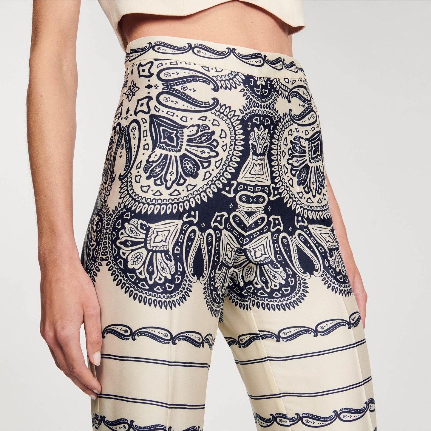 Pantalón fluido estampado