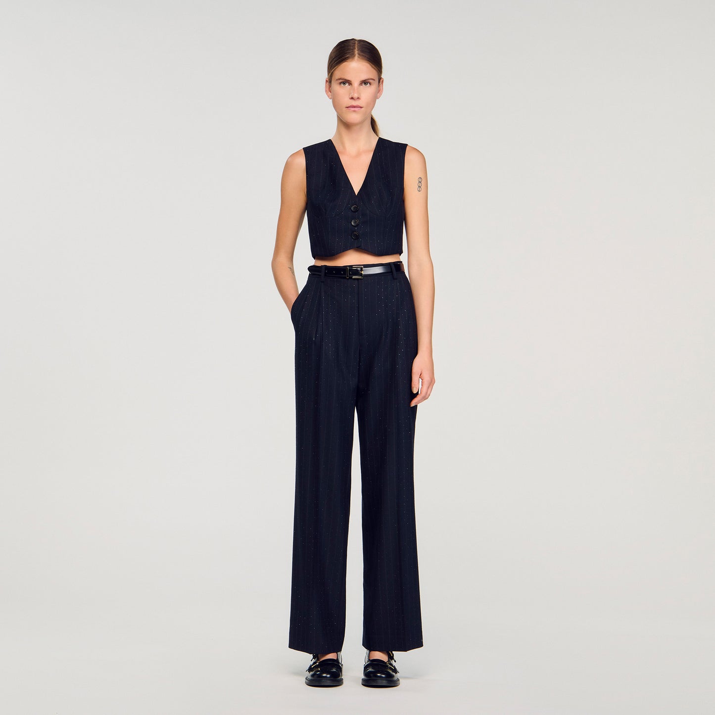 Pantalón a rayas con strass
