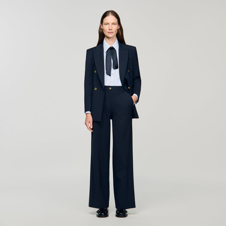 Pantalón con rayas finas
